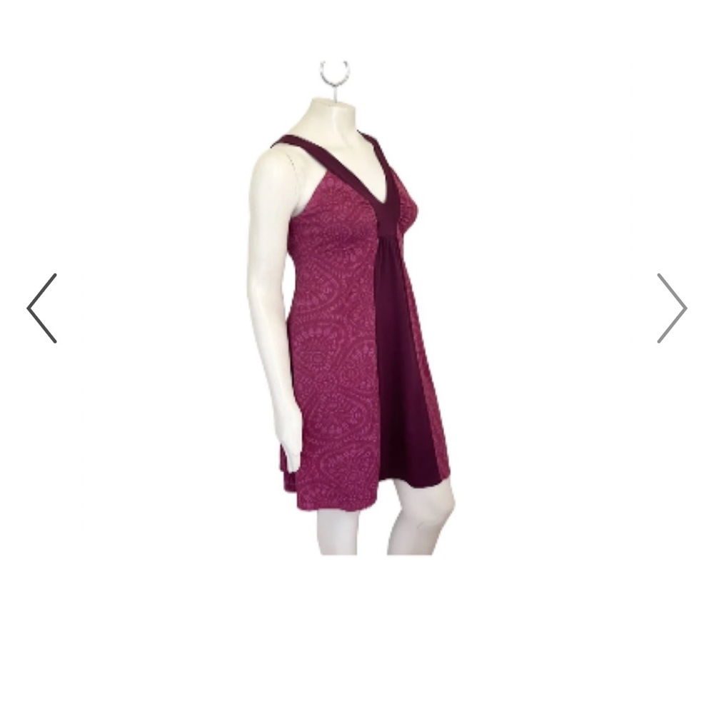 Patagonia Women’s Medium Corrine Mosaic Currant Athletic Dress - Picture 2 of 8